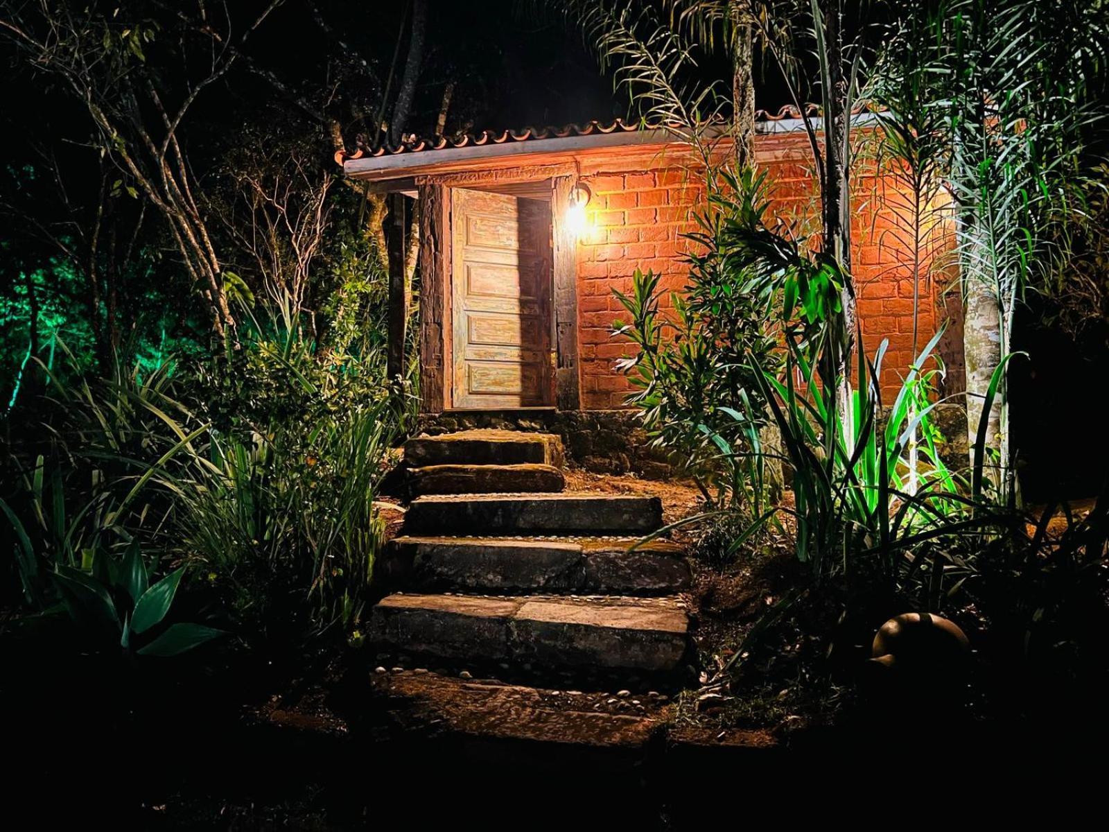 Pousada Candonga Da Serra Tiradentes Esterno foto